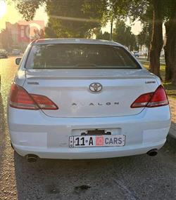 تويوتا أفالون